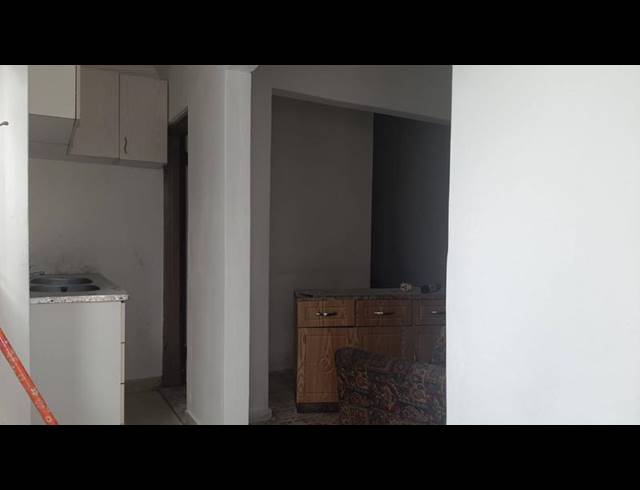 1 BEDROOM PROPERTY TO RENT IN OVERPORT